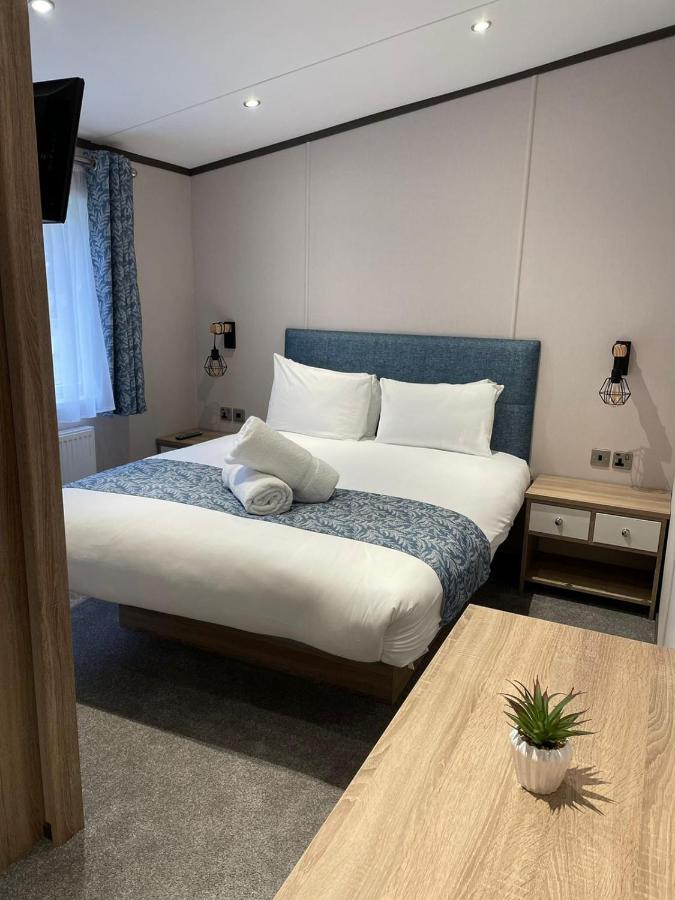 Holiday home Lotus With Hot Tub York